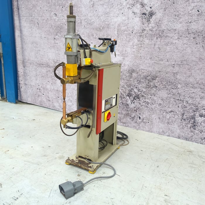 Used Tecna 8005 S4 spot welding machine - 60 kVa.