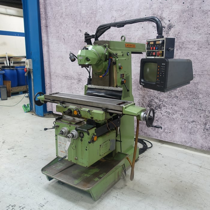 Used Lagun FU 110 milling machine - ISO 40.