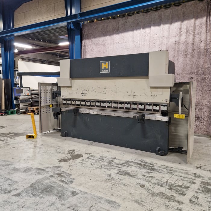 Used Haco ERMS 36200 hydr. 4-axis CNC press brake - 3600 x 200 tn.