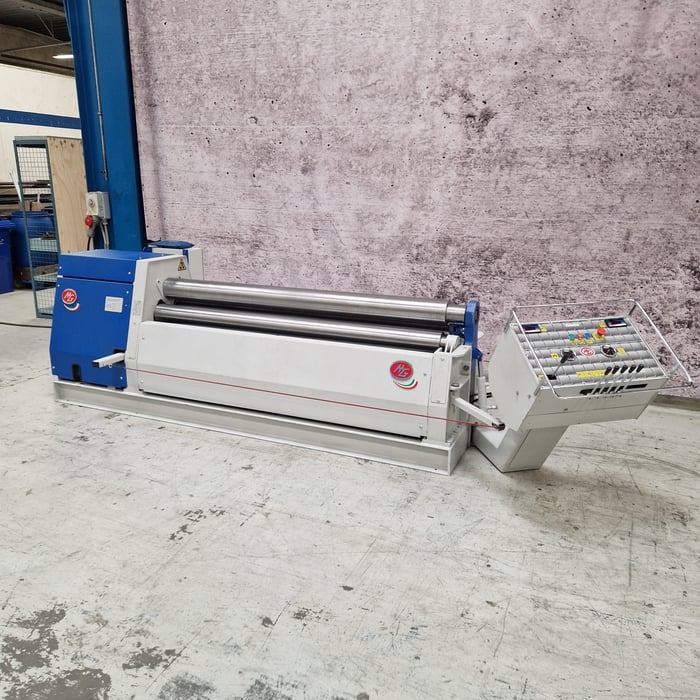Used MG G2006P hydr. sheet roller - 2050 x 6/4 mm.